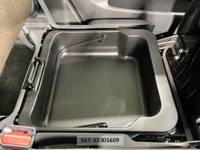 Suzuki MR WAGON 2013-06 7059780-4
