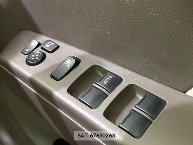 Suzuki MR WAGON 2013-08 6816059-6