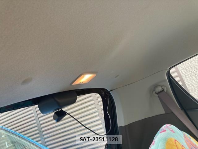 Suzuki MR WAGON 2010-01 7272434-12