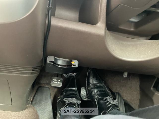 Suzuki MR WAGON 2007-05 7328647-25