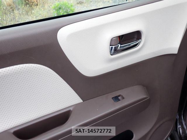 Suzuki MR WAGON 2014-07 7358908-18