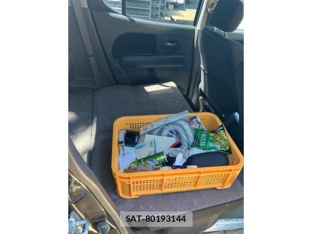Suzuki MR WAGON 2009-08 8208900-12