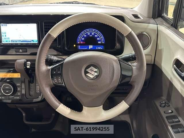 Suzuki MR WAGON 2014-03 8208899-9