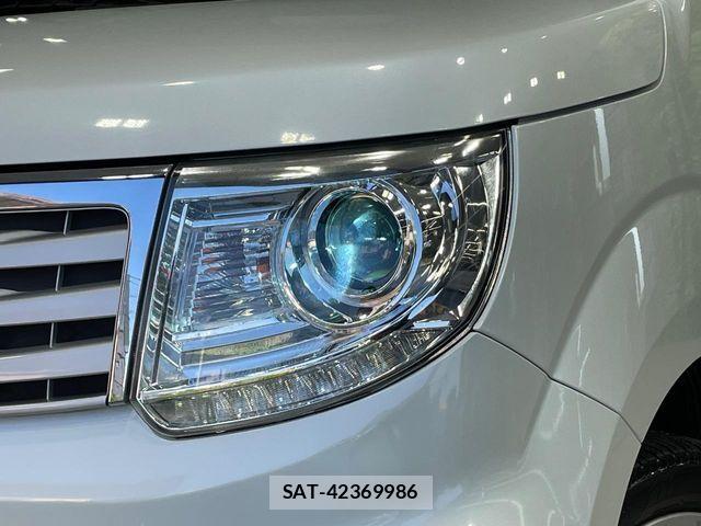 Suzuki MR WAGON 2015-08 8208898-11