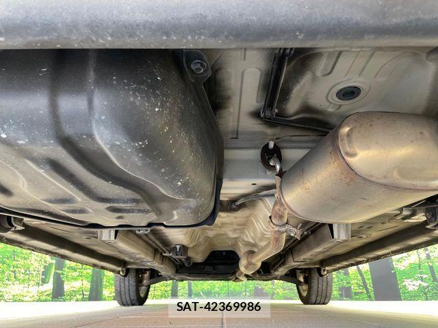 Suzuki MR WAGON 2015-08 8208898-18