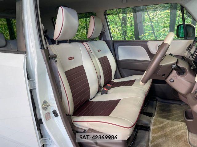 Suzuki MR WAGON 2015-08 8208898-7