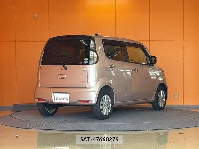 Suzuki MR WAGON 2014-01 8367307-9