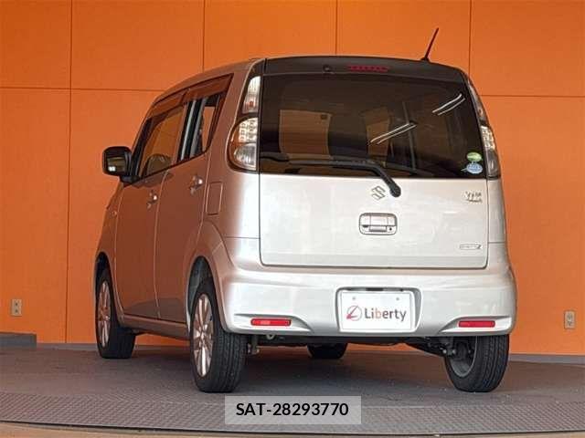Suzuki MR WAGON 2014-02 8367305-13