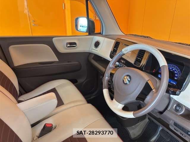 Suzuki MR WAGON 2014-02 8367305-17