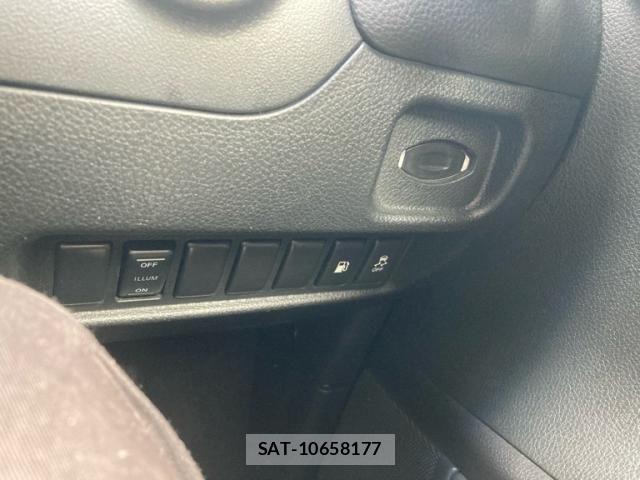 Nissan MURANO 2012-06 6013785-10