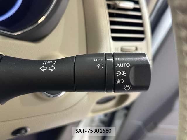 Nissan MURANO 2012-10 6909606-11