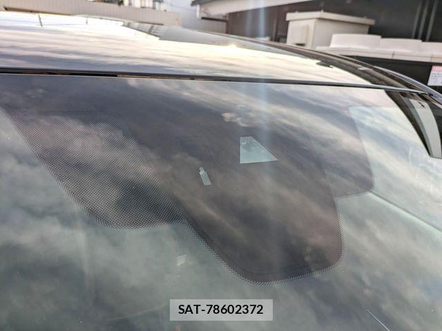 Mazda MX-30 2021-03 2671426-8