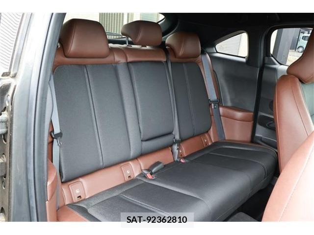 Mazda MX-30 2022-08 6217337-14