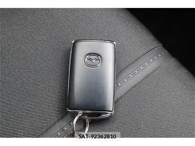 Mazda MX-30 2022-08 6217337-26