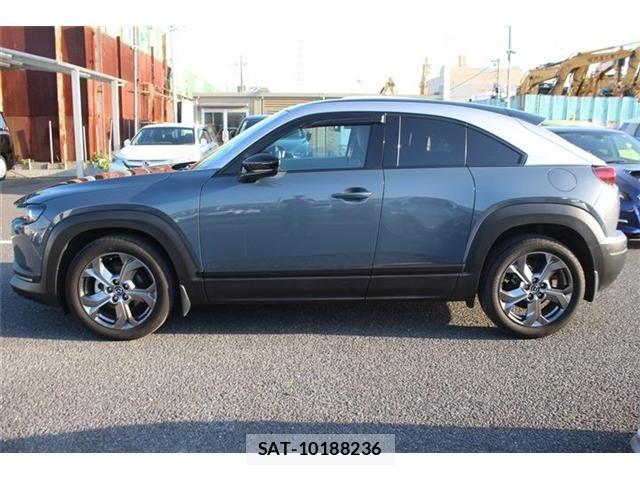 Mazda MX-30 2022-07 6246034-11