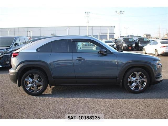 Mazda MX-30 2022-07 6246034-15
