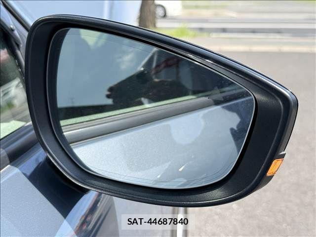 Mazda MX-30 2020-11 6276923-27