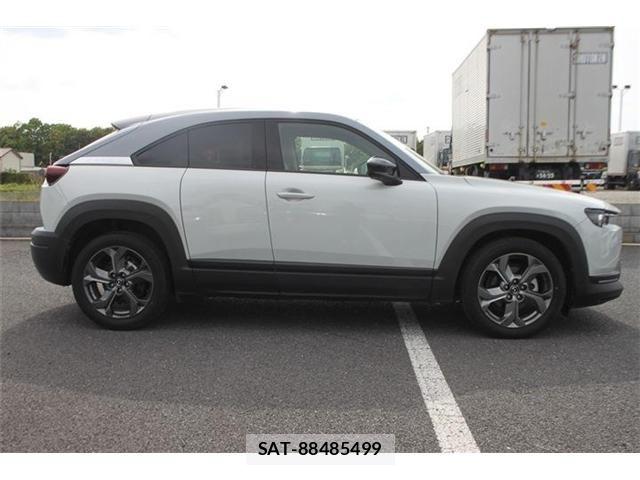 Mazda MX-30 2020-12 6613481-6