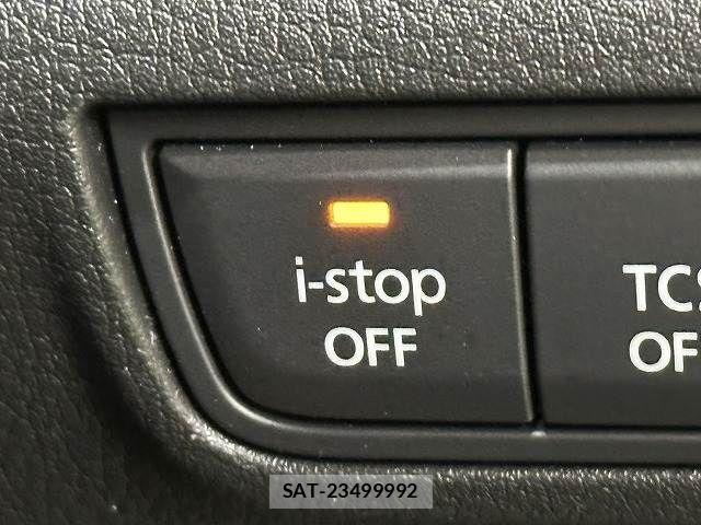 Mazda MX-30 2023-11 6816062-13