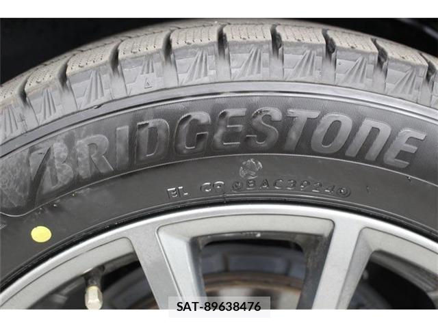 Mazda MX-30 2023-03 6909611-18
