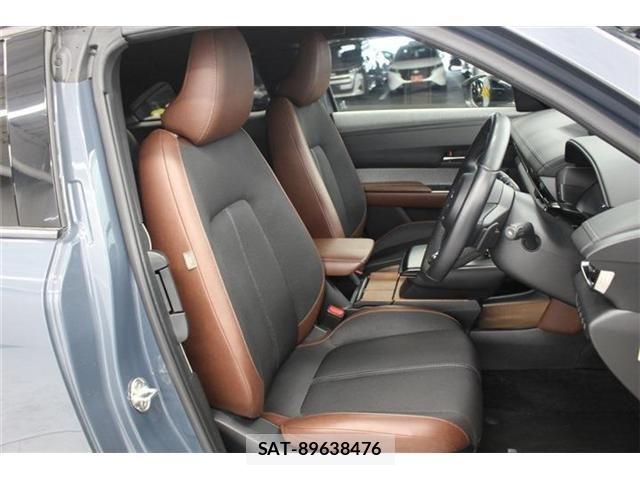 Mazda MX-30 2023-03 6909611-24