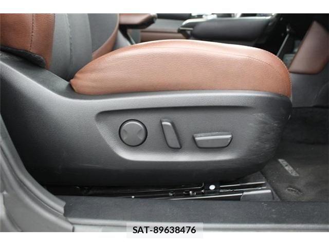 Mazda MX-30 2023-03 6909611-25