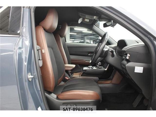 Mazda MX-30 2023-03 6909611-26
