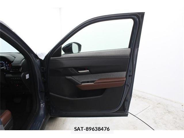 Mazda MX-30 2023-03 6909611-27