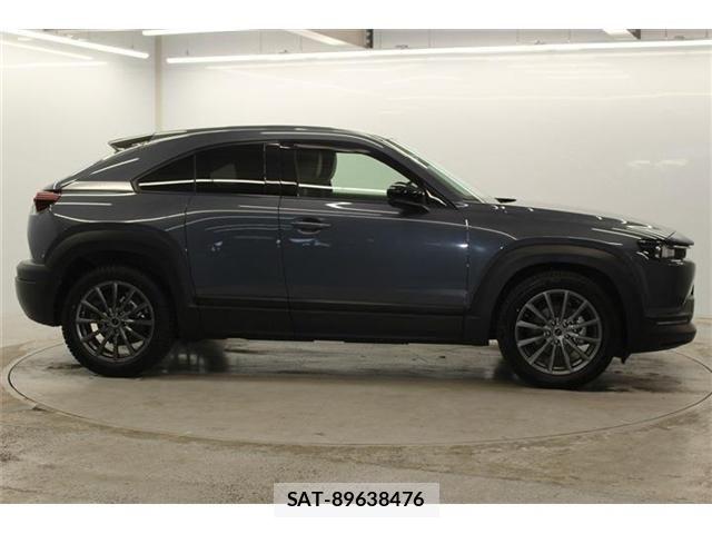 Mazda MX-30 2023-03 6909611-3
