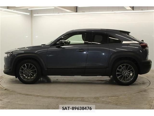 Mazda MX-30 2023-03 6909611-7