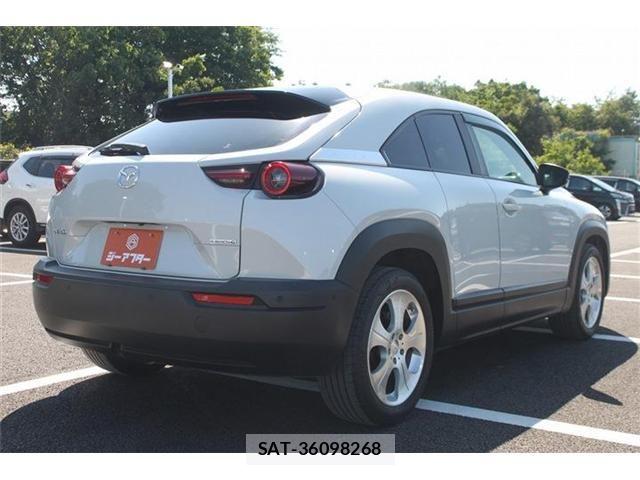 Mazda MX-30 2021-12 6909613-4