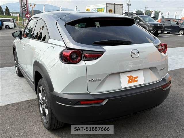 Mazda MX-30 2022-10 7328654-14