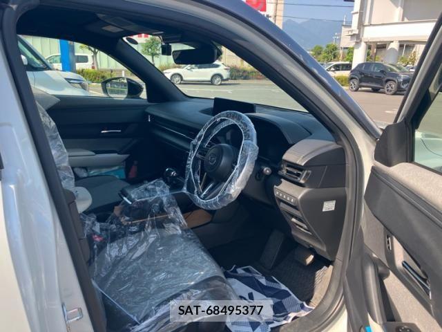 Mazda MX-30 2021-04 7618404-10