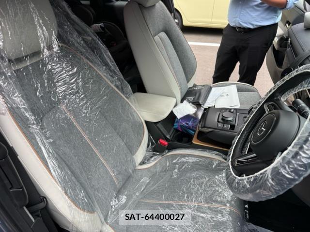 Mazda MX-30 2021-10 7962741-12
