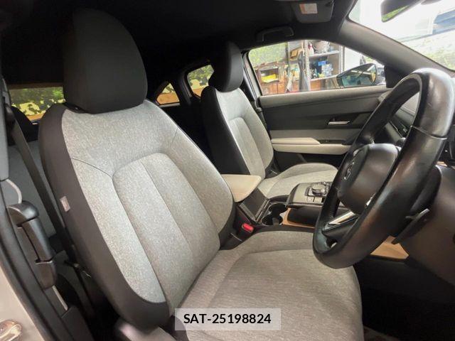 Mazda MX-30 2021-07 7962742-7