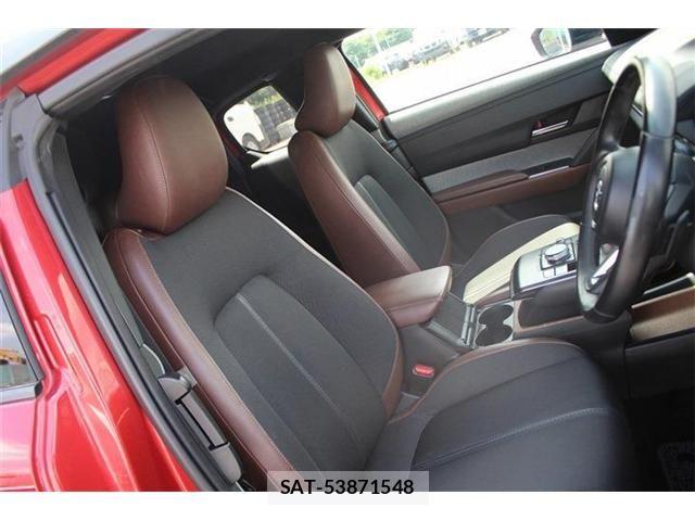 Mazda MX-30 2021-02 8100629-29