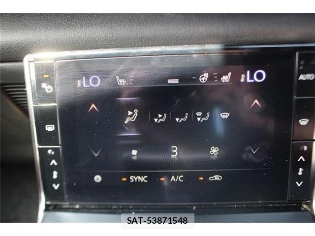 Mazda MX-30 2021-02 8100629-3