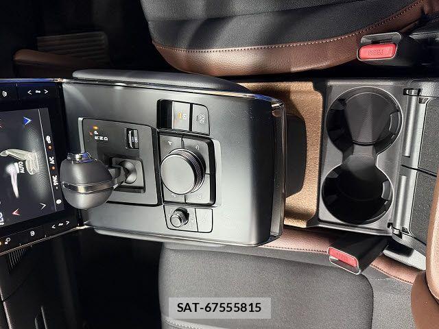 Mazda MX-30 2021-02 8208903-17