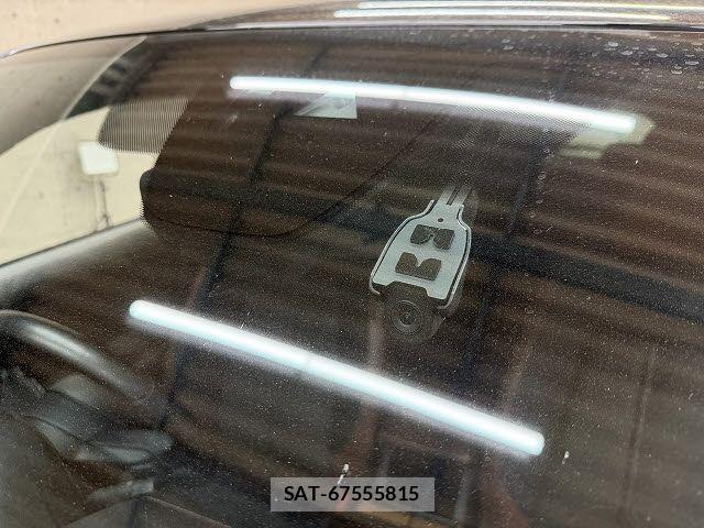 Mazda MX-30 2021-02 8208903-5
