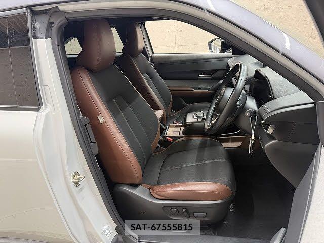 Mazda MX-30 2021-02 8208903-7