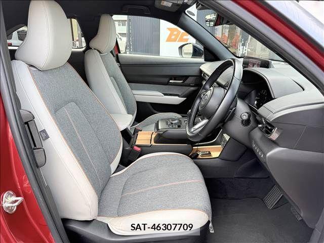 Mazda MX-30 2020-09 8230970-8