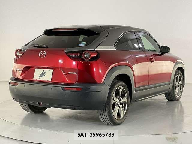 Mazda MX-30 2020-09 8246023-5