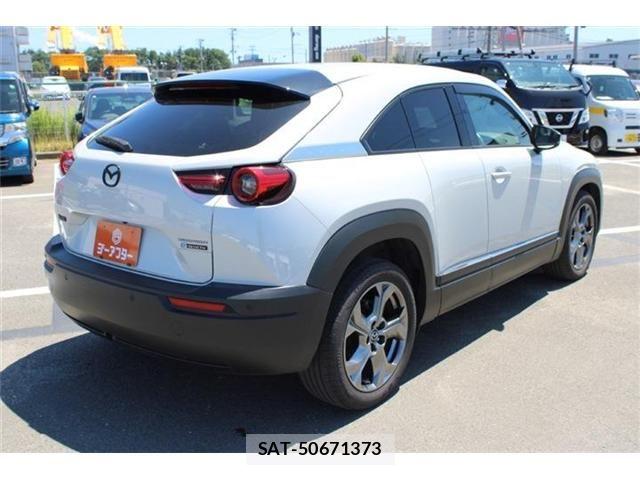 Mazda MX-30 2023-10 8355077-10
