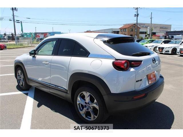 Mazda MX-30 2023-10 8355077-12