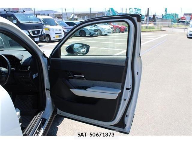 Mazda MX-30 2023-10 8355077-25