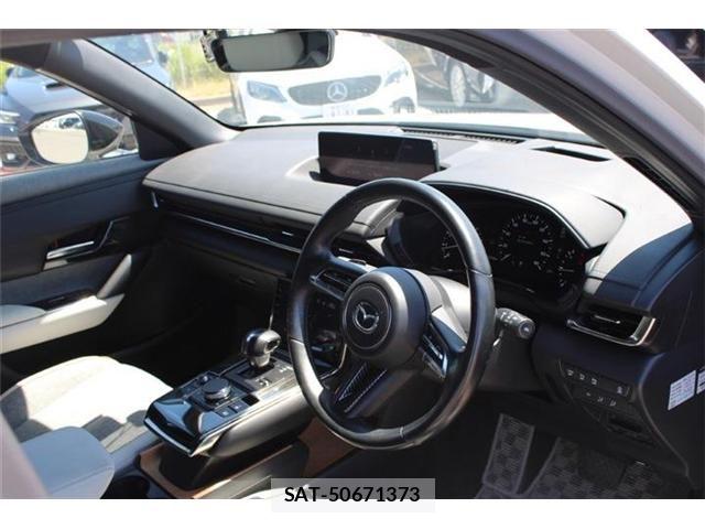 Mazda MX-30 2023-10 8355077-26