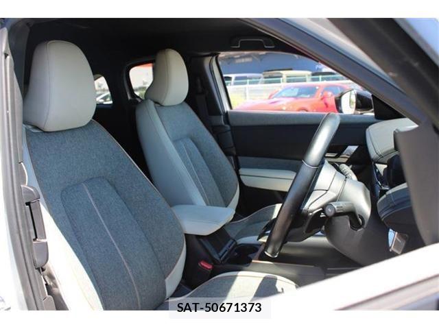 Mazda MX-30 2023-10 8355077-28