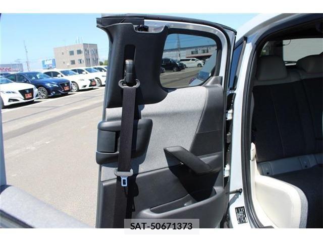 Mazda MX-30 2023-10 8355077-29