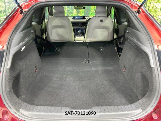 Mazda MX-30 2021-12 8438476-9