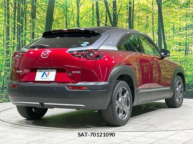 Mazda MX-30 2021-12 8438476-16